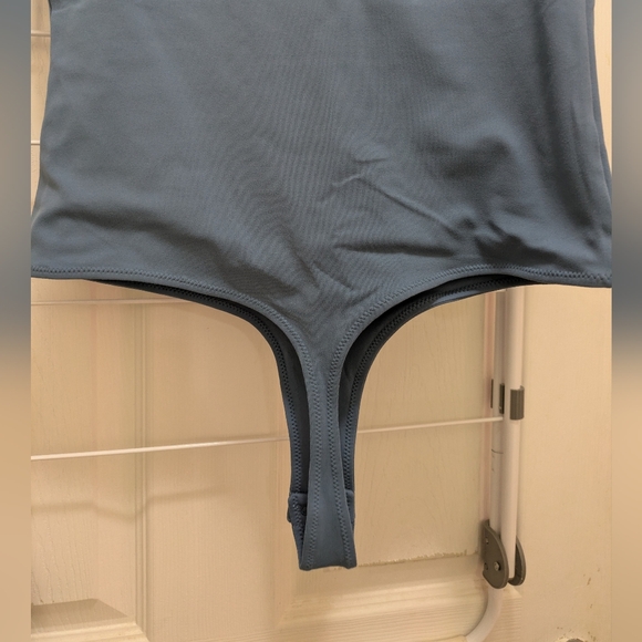 NWT CRZ Yoga Butterluxe High Neck Racerback Bodysuits - Picture 2 of 8